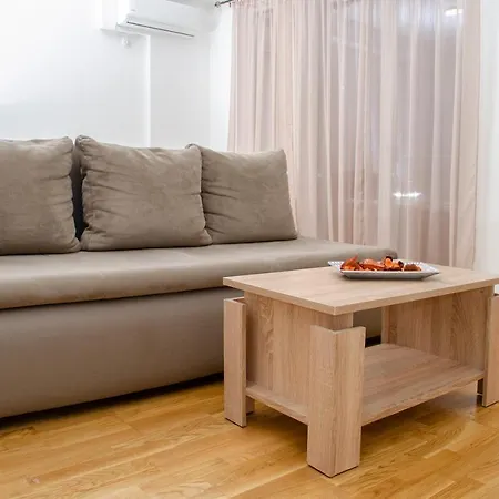 Re3ca Apartment *